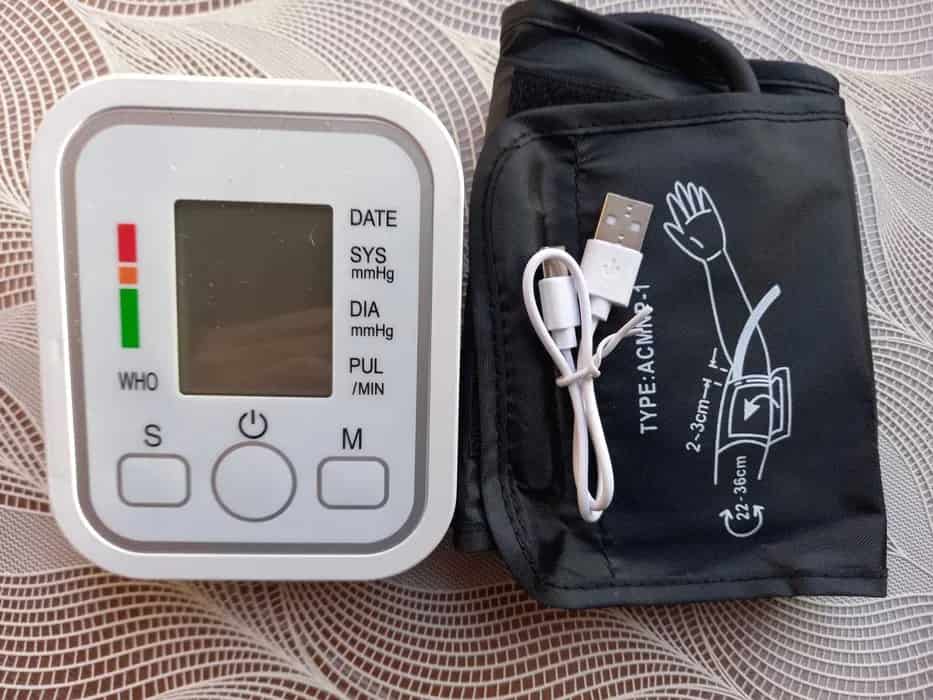 تصویر 3 از دستگاه فشار خون ایزی لایف ثبت عددی روزانه